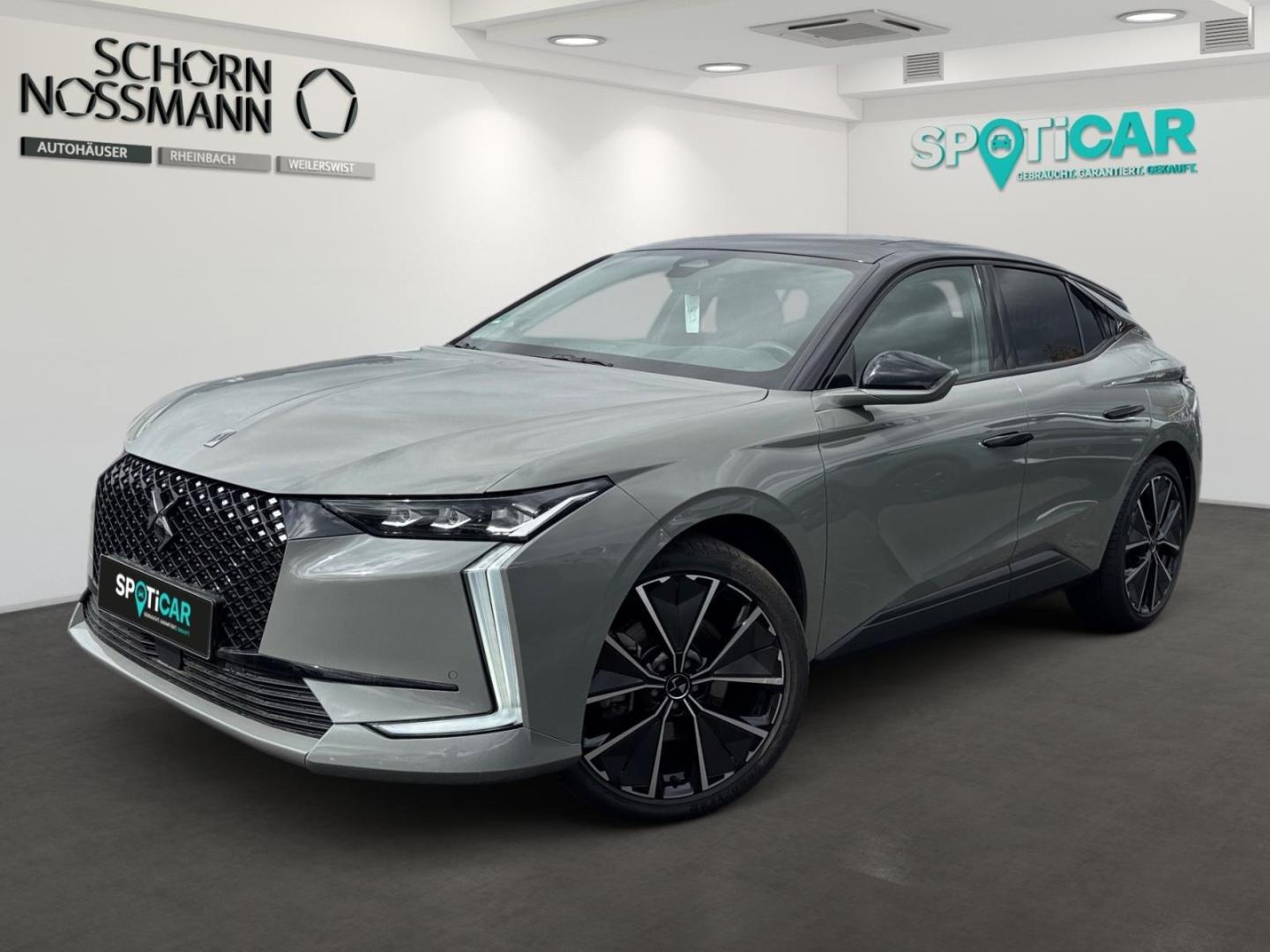 DS Automobiles DS4 E-Tense 225 La Premiere Panodach Digi-Cockpi