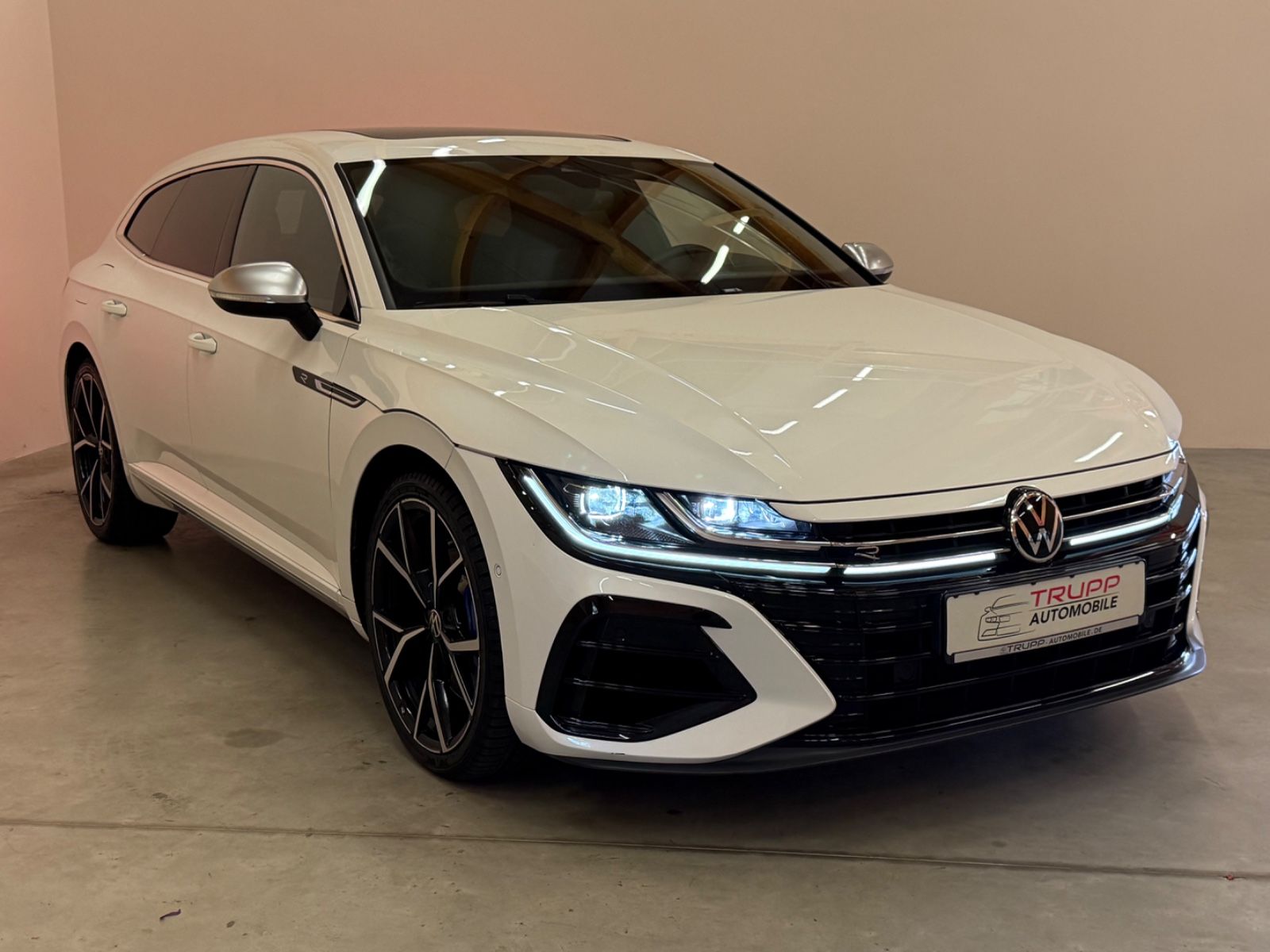 Volkswagen Arteon SB R 4Motion/PANO/AHK/IQ-Light/HUD/R-KAM foto 6