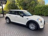 MINI ONE TÜV und Reifen NEU - MINI ONE von privat