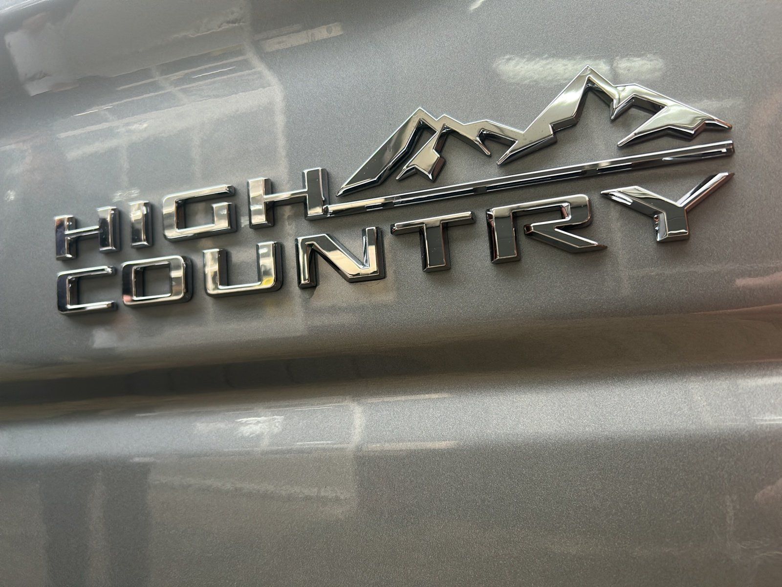 Fahrzeugabbildung Chevrolet Silverado High Country Duramax/AHK 3500 KG/SHD