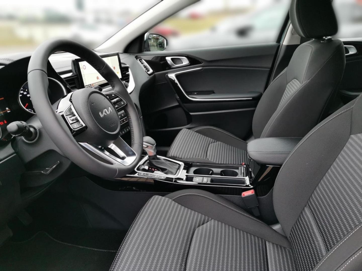 Kia Ceed_sw Spirit 1.6 CRDi Tech ACC Kamera JBL Navi