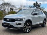 Volkswagen T-Roc 2.0 TSI DSG 4MOTION Sport VOLL - Volkswagen T-Roc: Schiebedach