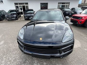 Porsche Cayenne - 8