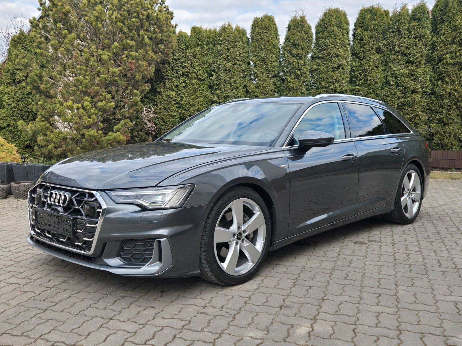 Audi A6 Avant 45 TFSI quattro S line