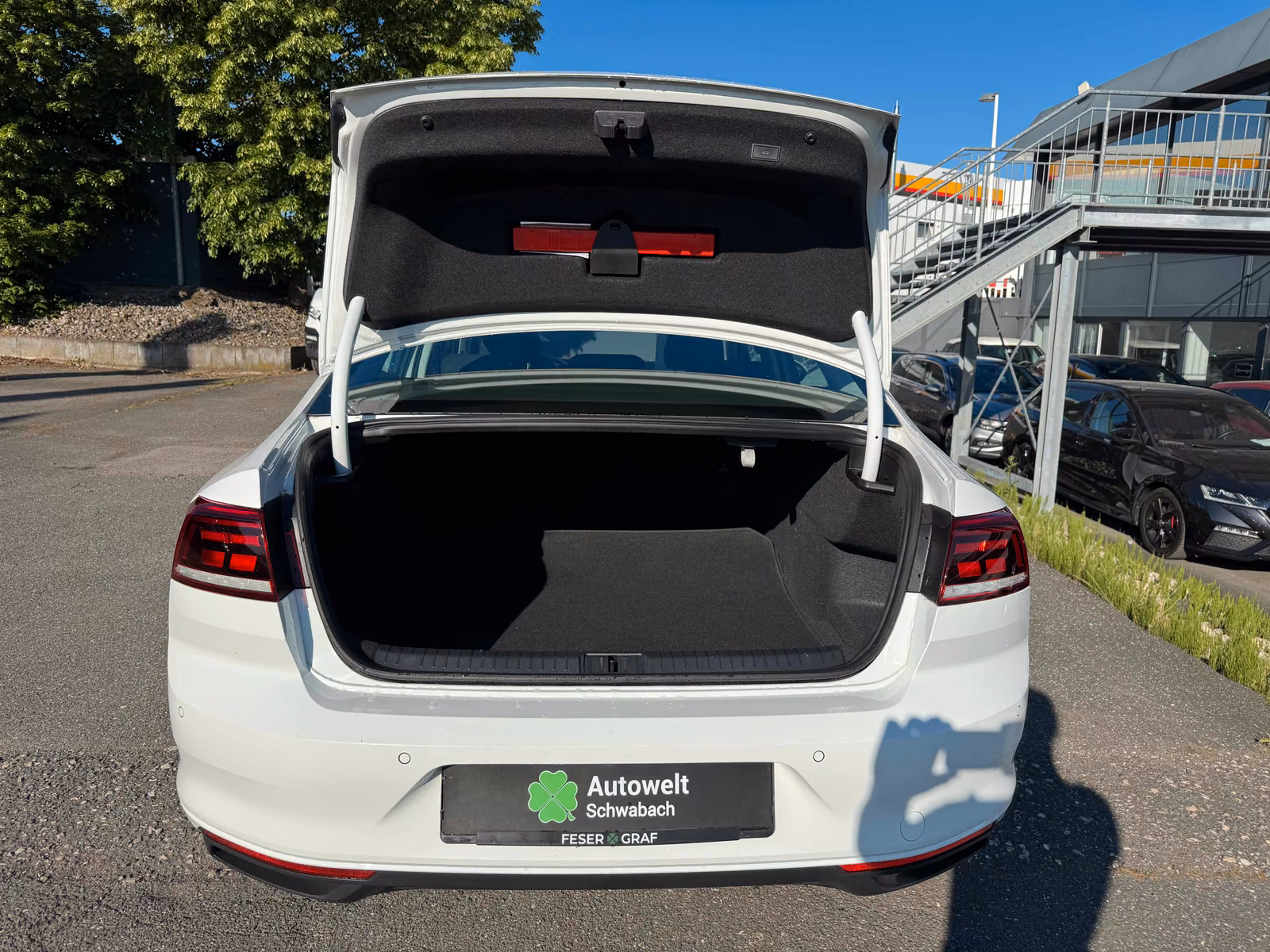 Volkswagen Passat Lim 2.0 TDI DSG ACC AHK KAM LED PDC eKLAP, миниатюра 8