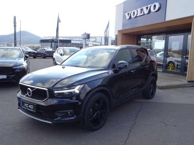 Volvo XC40 Momentum Pro 2WD