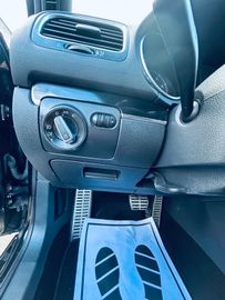 Volkswagen Golf - 10