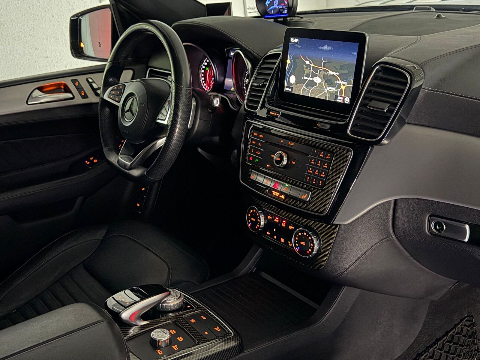 Fahrzeugabbildung Mercedes-Benz GLS 350 d 4Matic AMG-LINE/PANO/AHK/DAB/7-SITZER