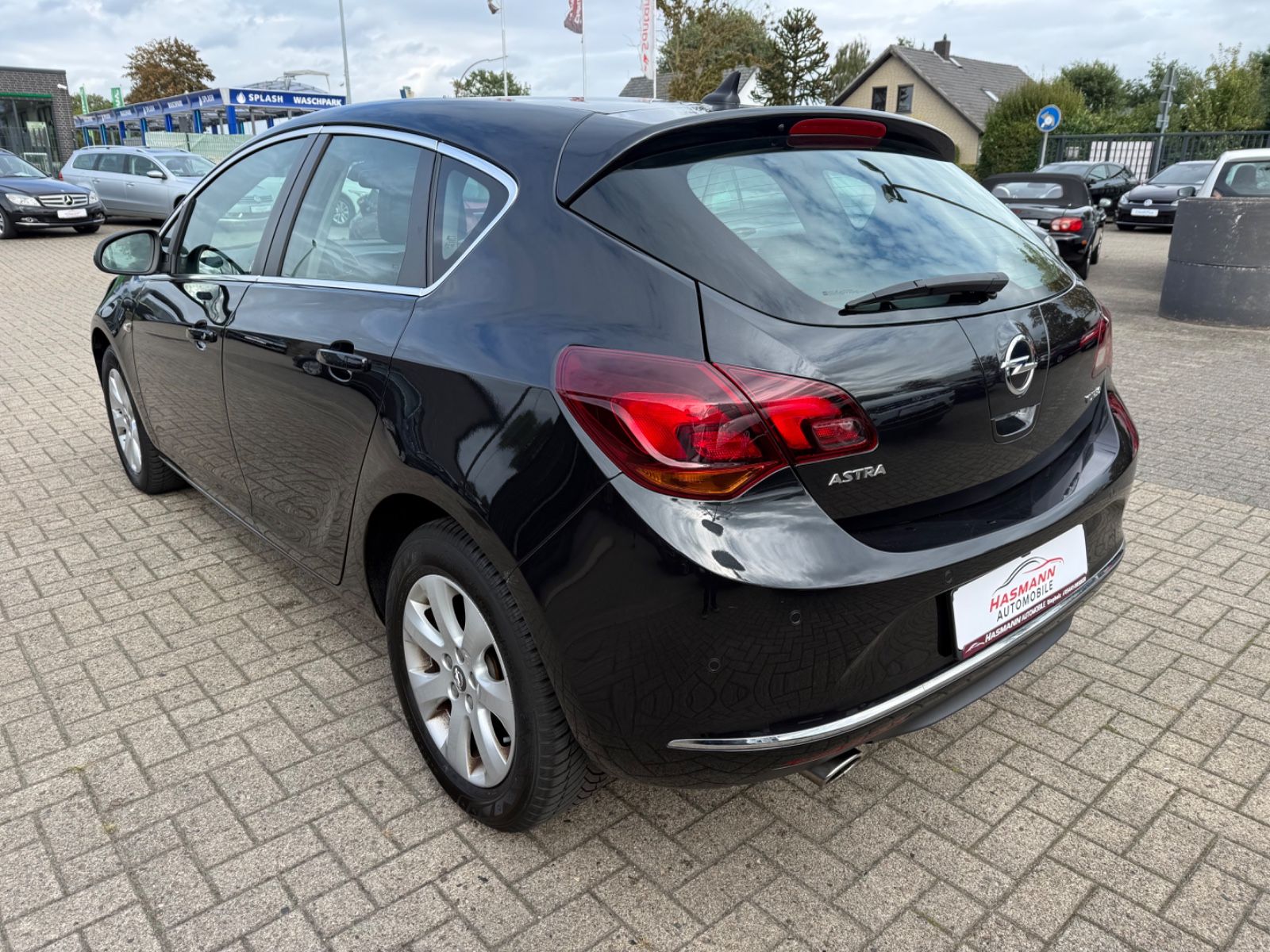 Astra J Lim. 5-trg. Exklusiv*NAVI*1.HAND*SCHECKH