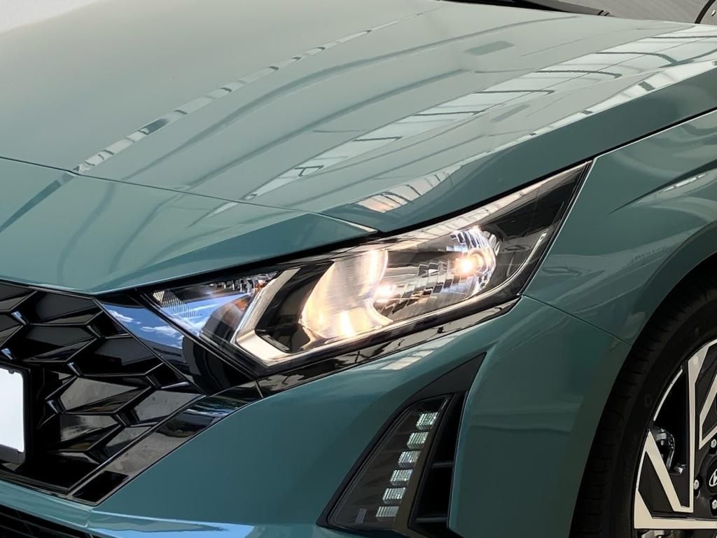 Fahrzeugabbildung Hyundai i20 1.0 T-GDI 6-MT Trend Navi PDC KAM SHZ SpurH