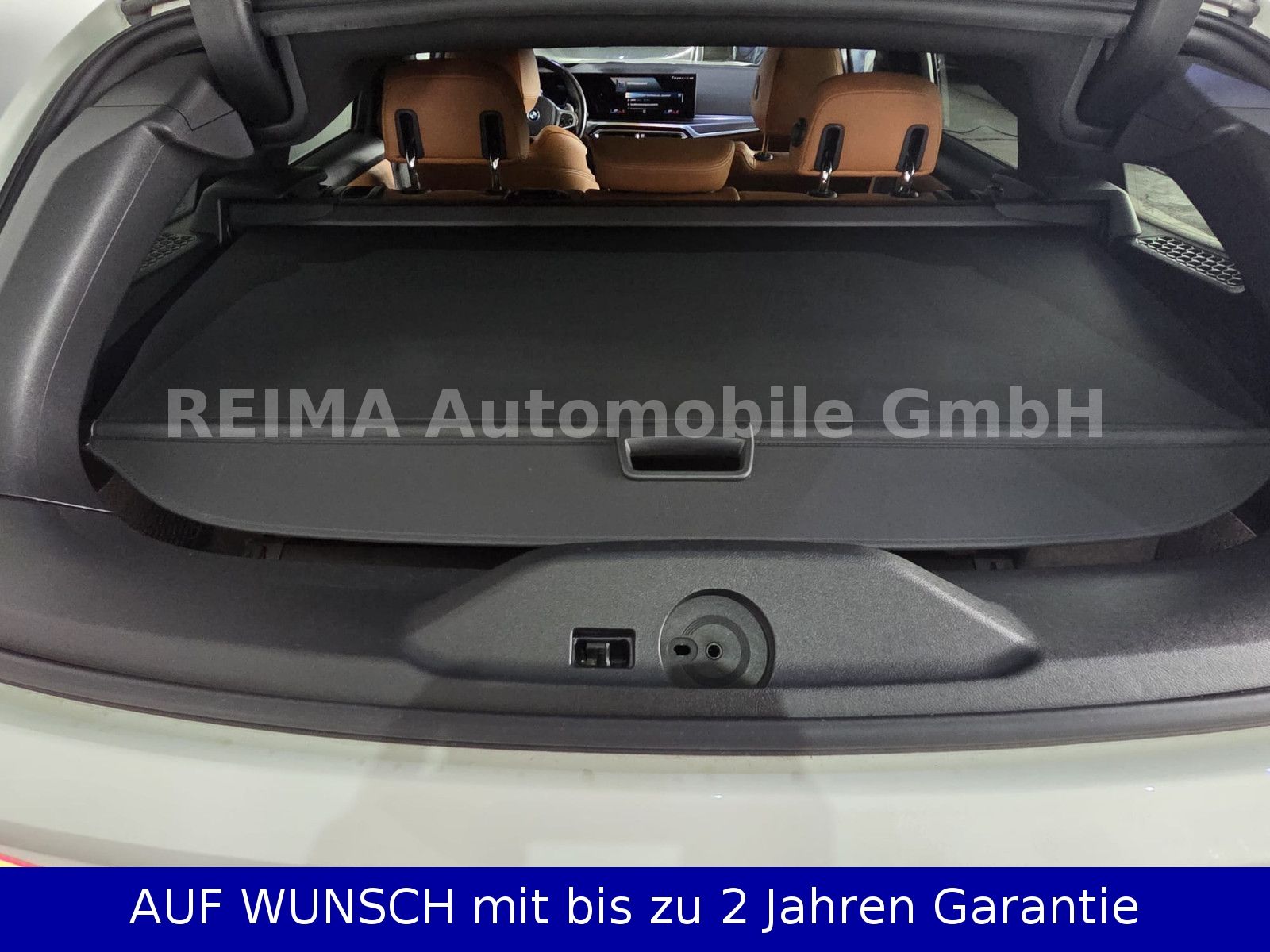 Fahrzeugabbildung BMW 320e Touring xDrive M Sport, LED, HUD