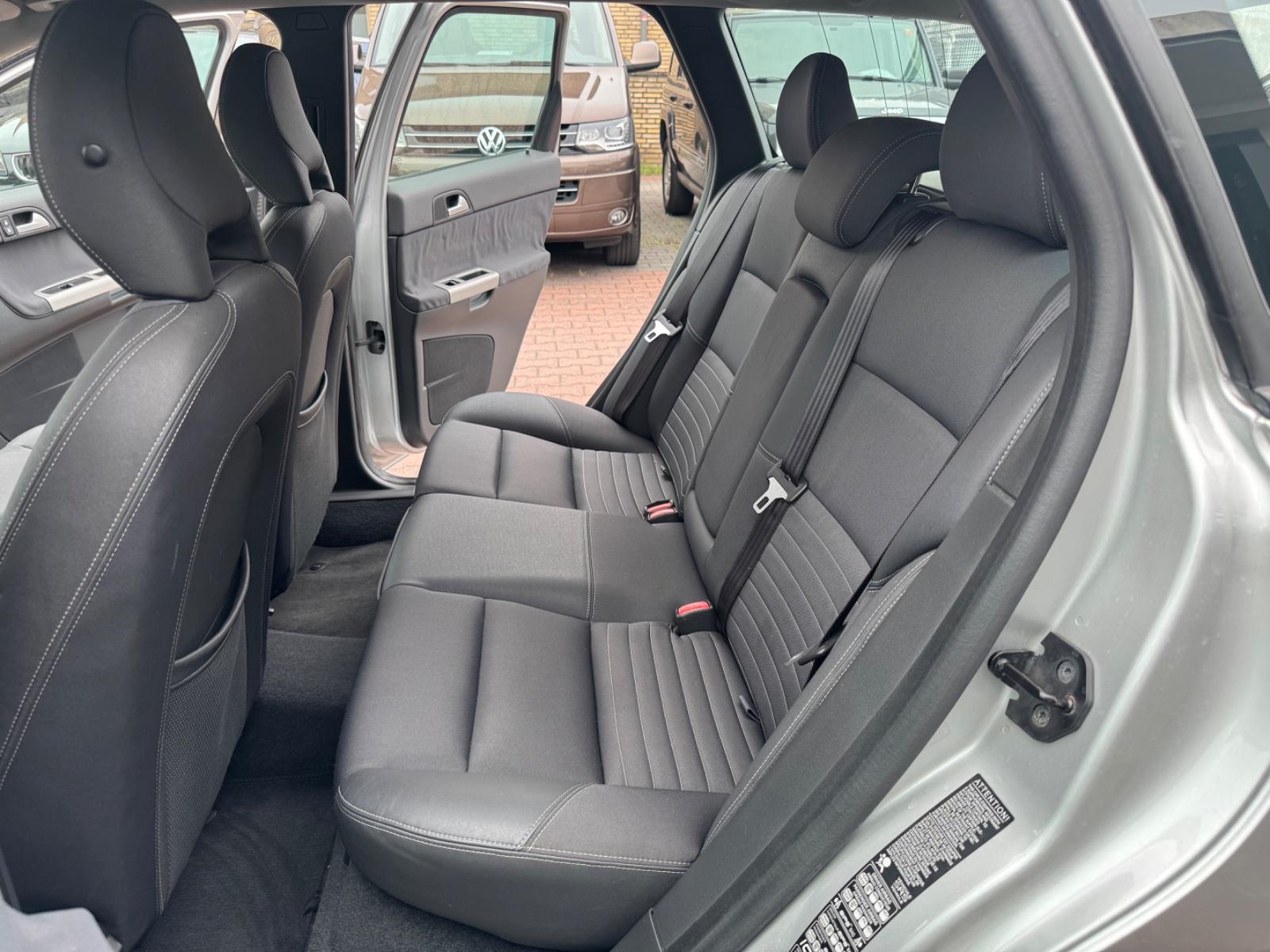 VOLVO V50 BREAK 1.8 125CH MOMENTUM
