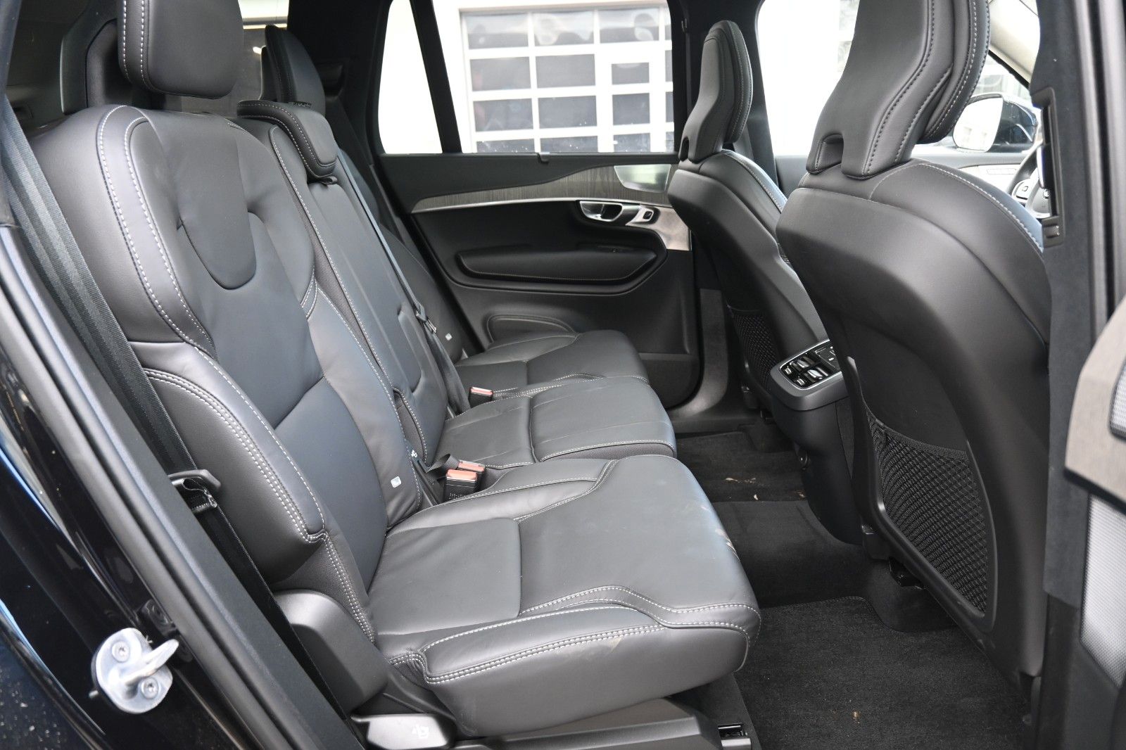 Fahrzeugabbildung Volvo XC90 B5 Ultimate Bright AWD MASS*LUFT*BW*HUD*AHK