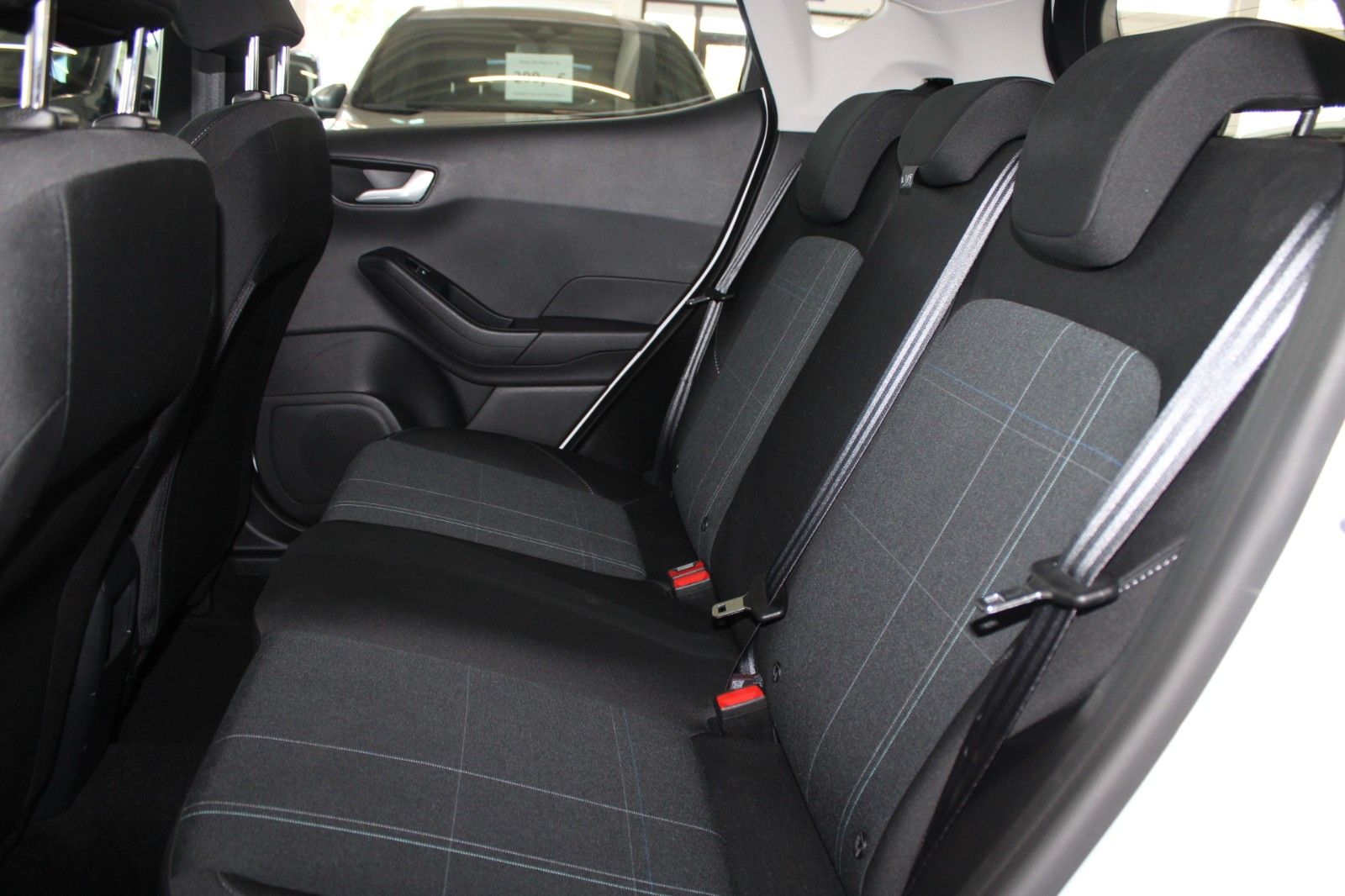 Fahrzeugabbildung Ford Fiesta 1,5 TDCi Cool & Connect 5-trg NAVI LED