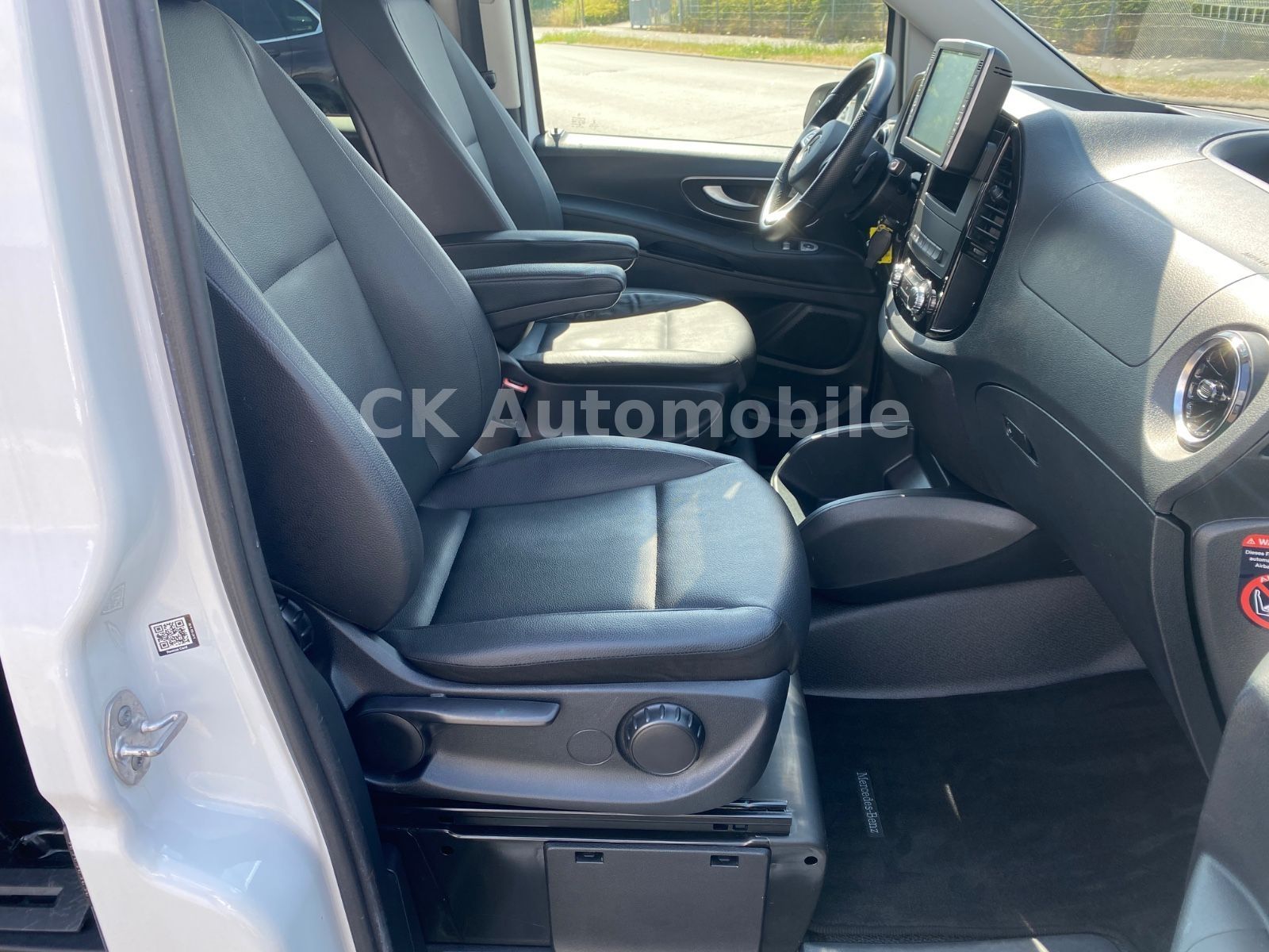 Fahrzeugabbildung Mercedes-Benz Vito Mixto 119 lang Autom./5 Sitze/Navi/LED/Kam