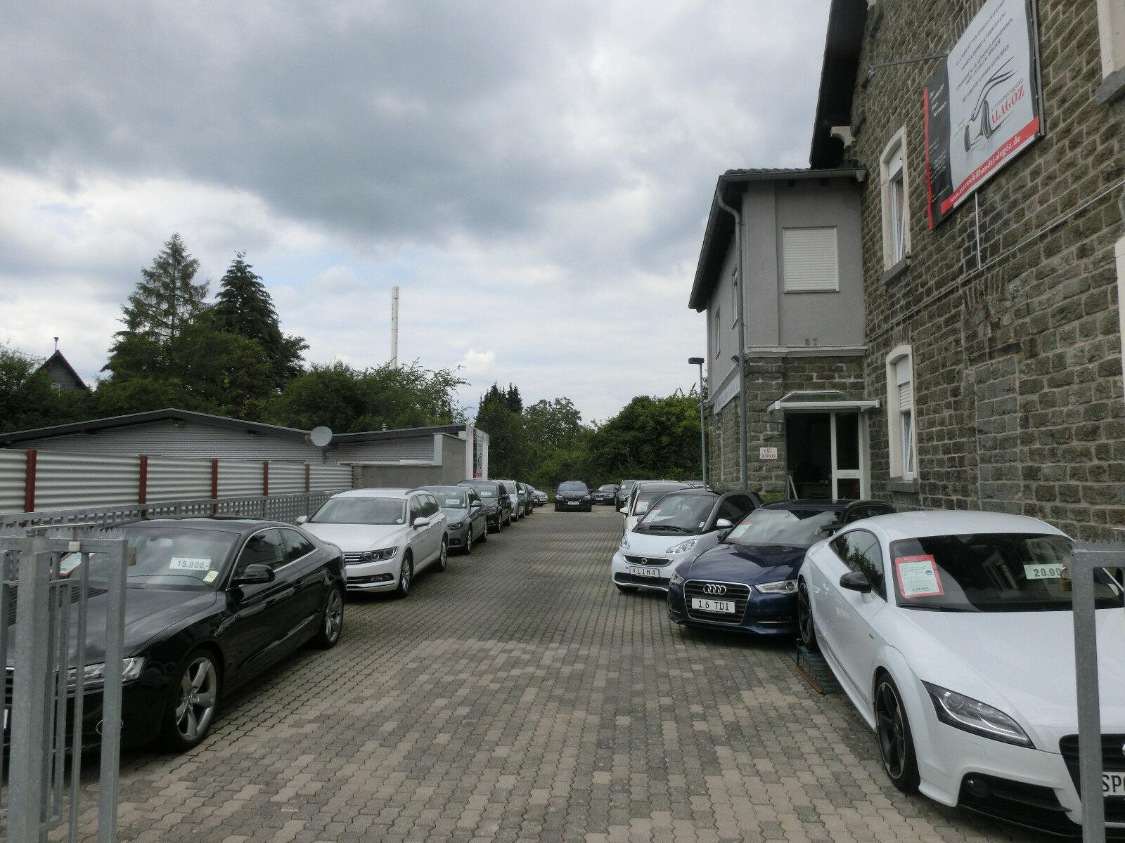 showroom-image-top