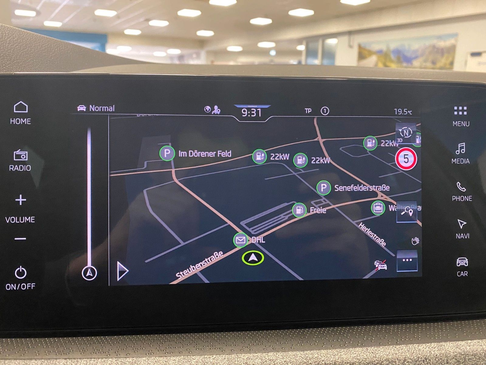 Fahrzeugabbildung SKODA Scala 1.0 TSI DSG Selection+NAVIGATION+KAMERA+BC