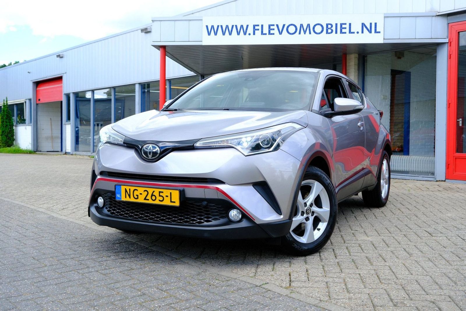 TOYOTA C-HR