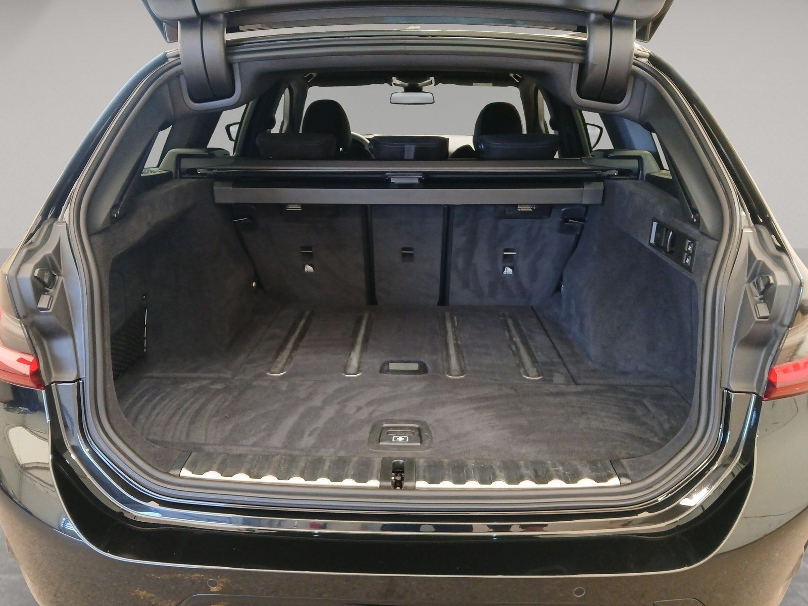 BMW 330 - Bild 13