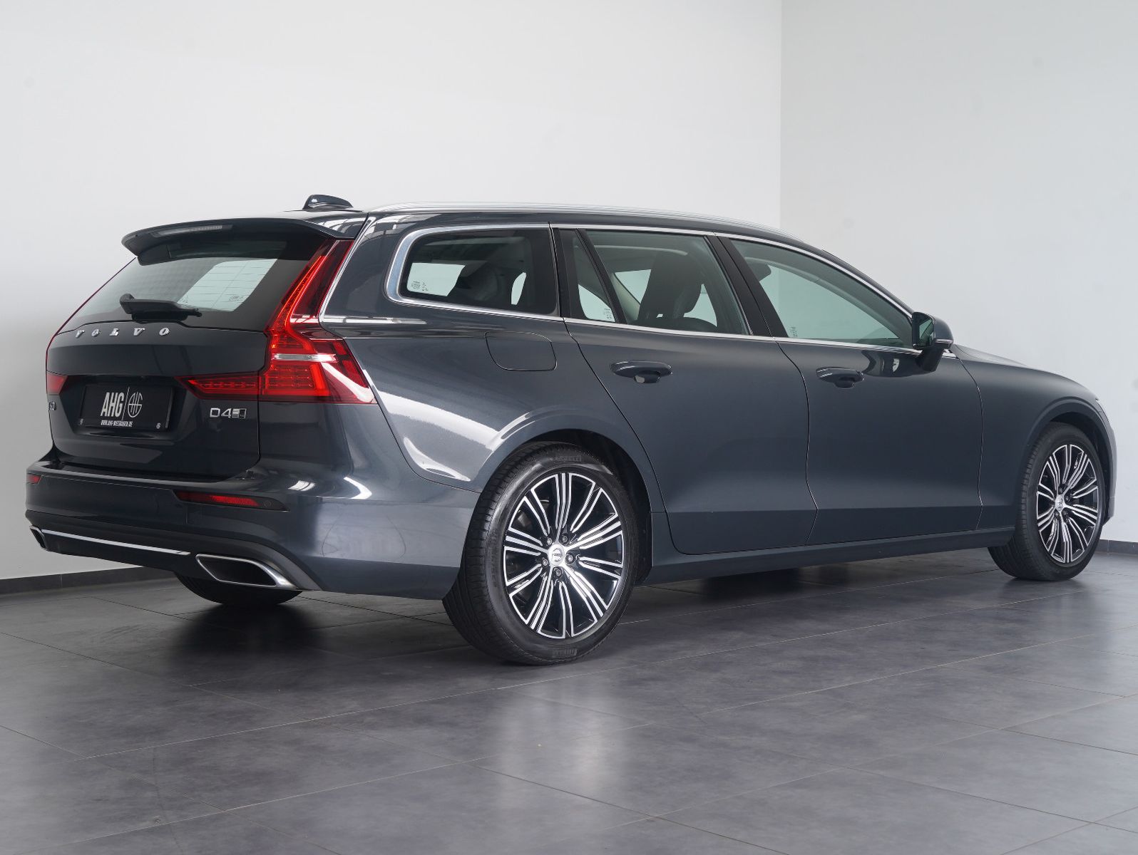 Fahrzeugabbildung Volvo V60 D4 AWD Inscription DAB/KAMERA/INTELLISAFE