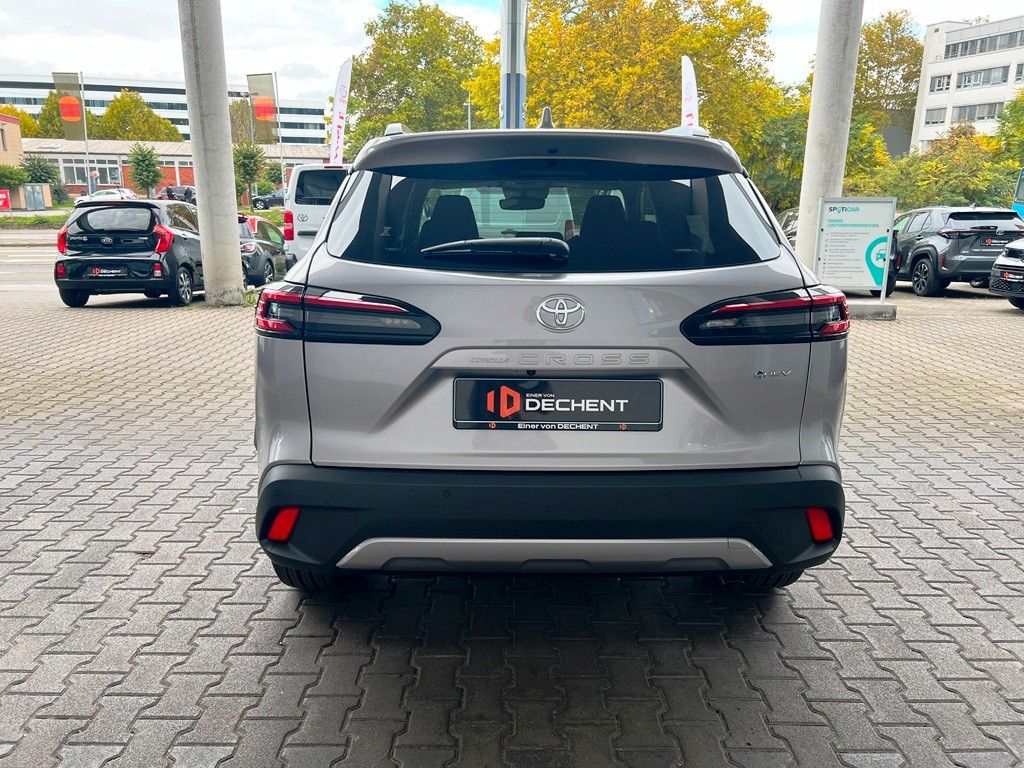 Fahrzeugabbildung Toyota Corolla Cross 2.0 Hybrid FWD Teamplayer