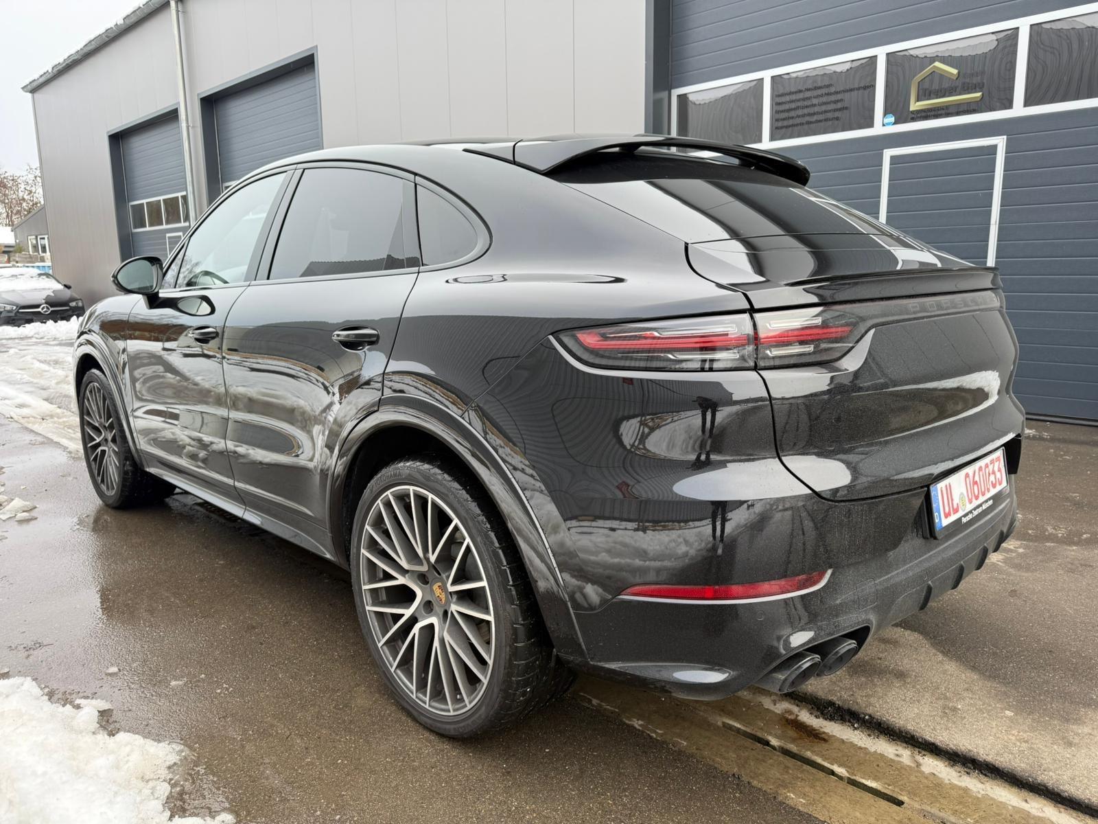 Porsche Cayenne S Coupe+Alu 22+Sport Design+PDCC+InnoDr+