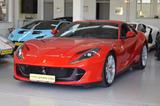 Ferrari 812 SF Lifting AppleCarPlay Sitzheizung LED - rote Ferrari 812