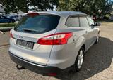 Ford Focus 1,6 Ti-VCT 92kW PowerSh. Titanium Turn... - Ford Focus: Kombi, 6.1