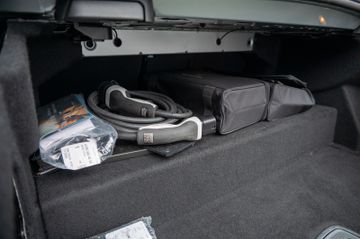 Fahrzeugabbildung Mercedes-Benz C 300de 9G-TRONIC AVANTGARDE LED|KAMERA|KEYLES