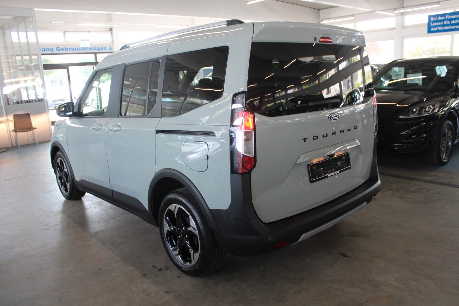 Fahrzeugabbildung Ford Tourneo Courier ACTIVE Winter + FahrerAssistPak3
