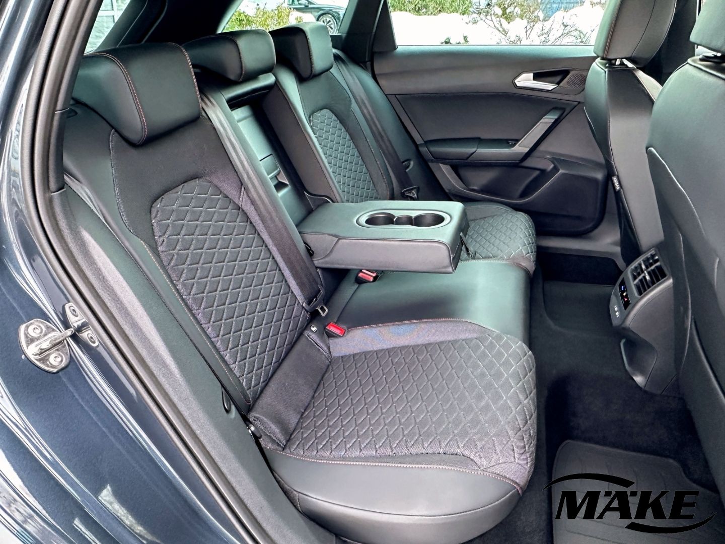 Leon ST FR 2.0 TDI DSG 4drive ACC LED RFK APP NA