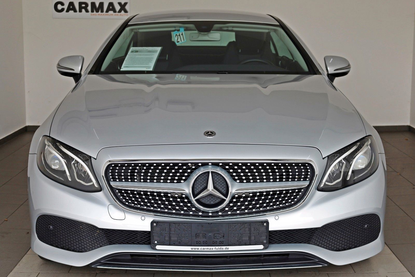 Fahrzeugabbildung Mercedes-Benz E 200 CoupeAvantgarde,T.Leder,Navi,LED,Kamera,WR