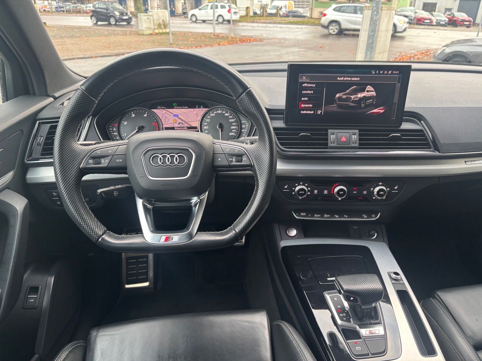 Fahrzeugabbildung Audi SQ5 Leder KAM SHZ NAVI
