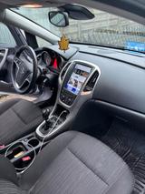 Opel Astra j 1.4 Turbo 2010 - Opel Astra aus 2010: Turbo