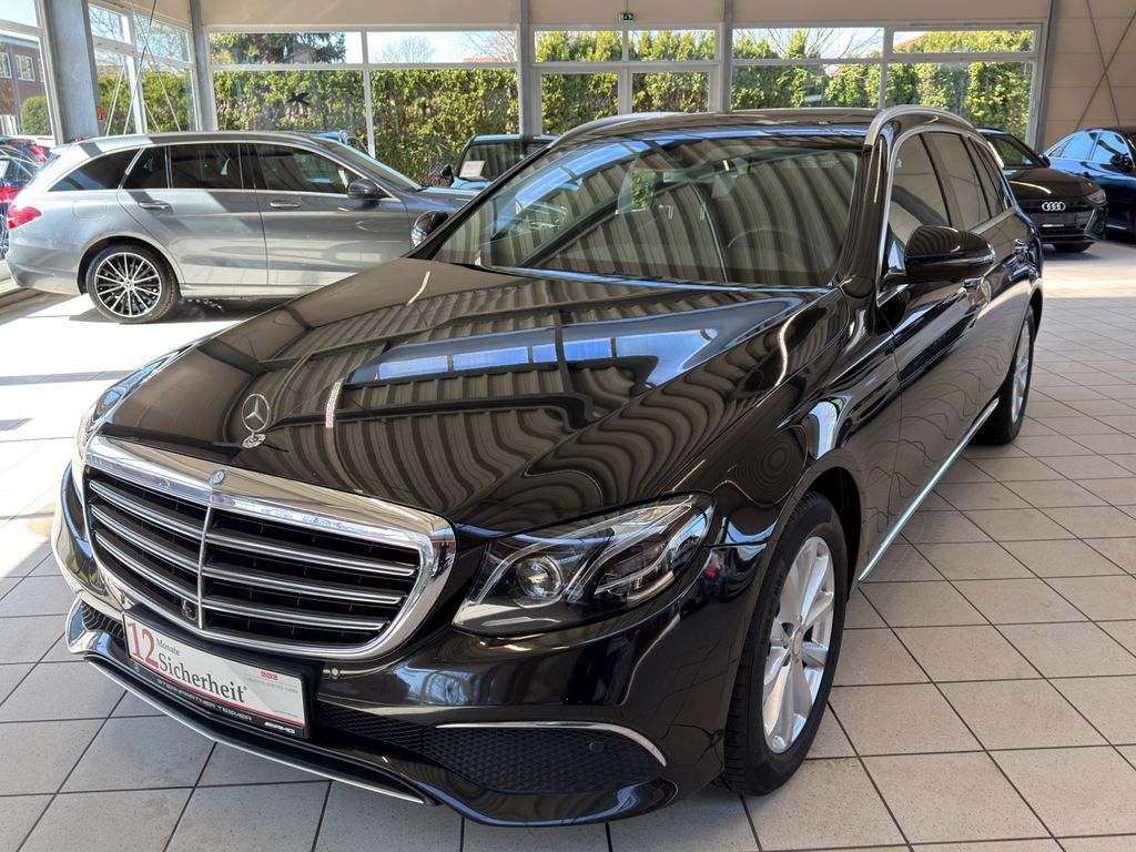 Image of Mercedes-Benz E 220