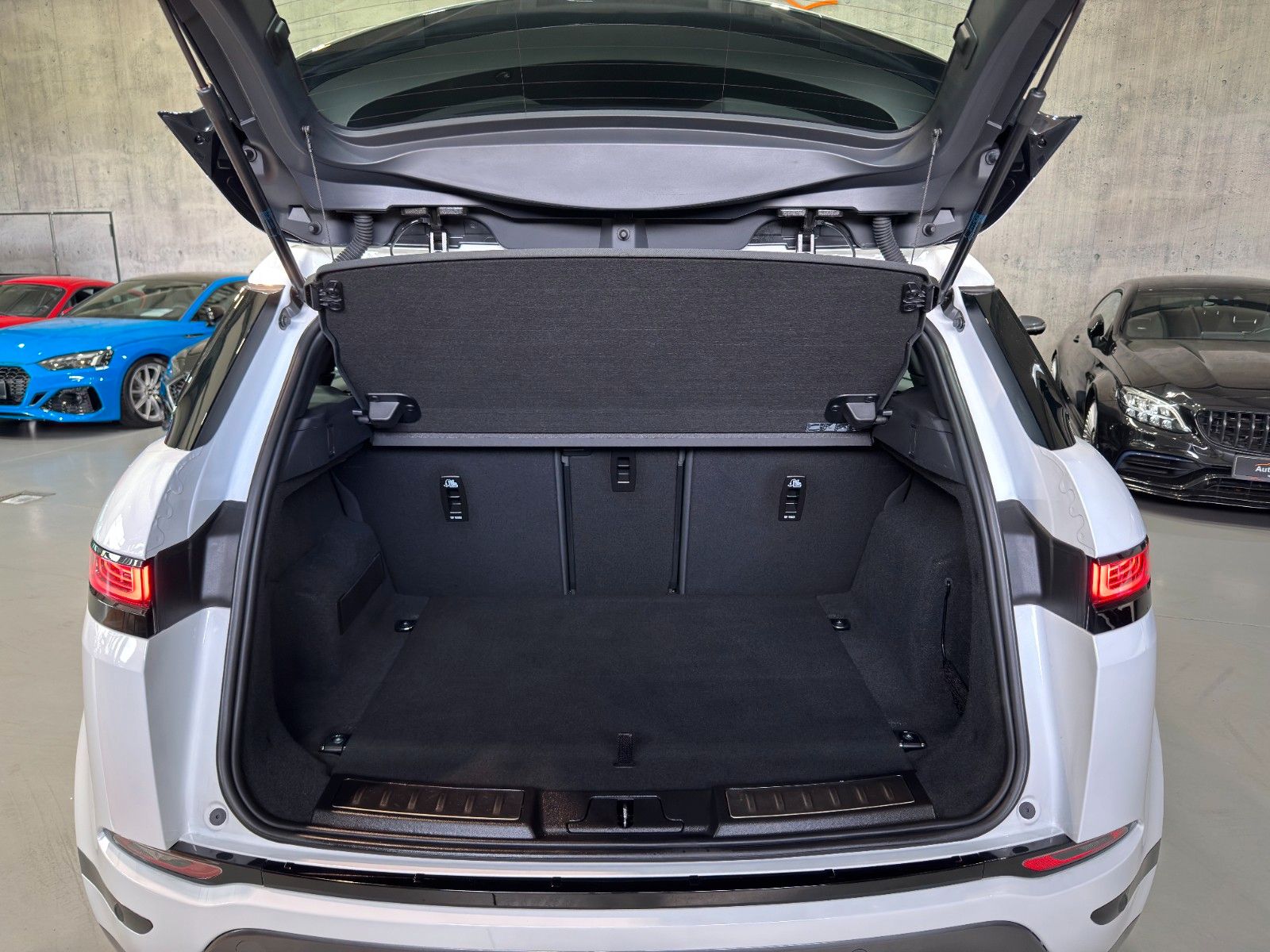 Land Rover Range Rover Evoque R-Dynamic S Hybrid P300 LED foto 5