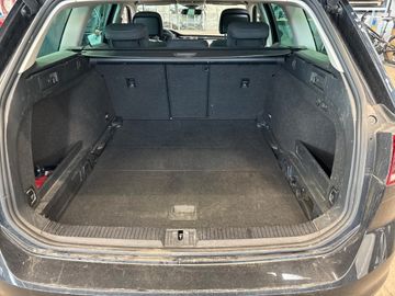 Volkswagen Passat Variant - 7