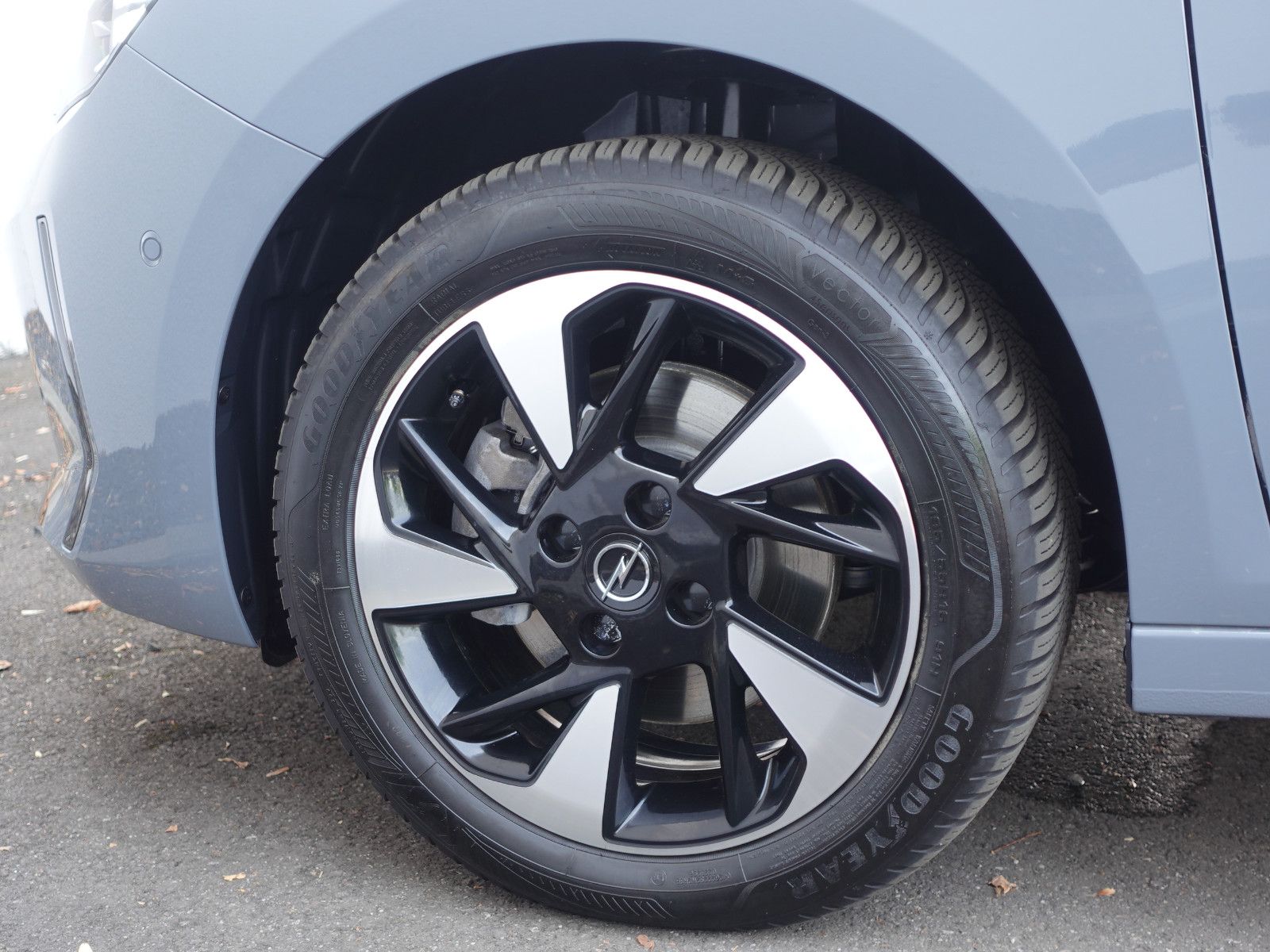 Fahrzeugabbildung Opel Corsa Electric GS,Navi,MatrixLED,Kamera,Sitzhzg