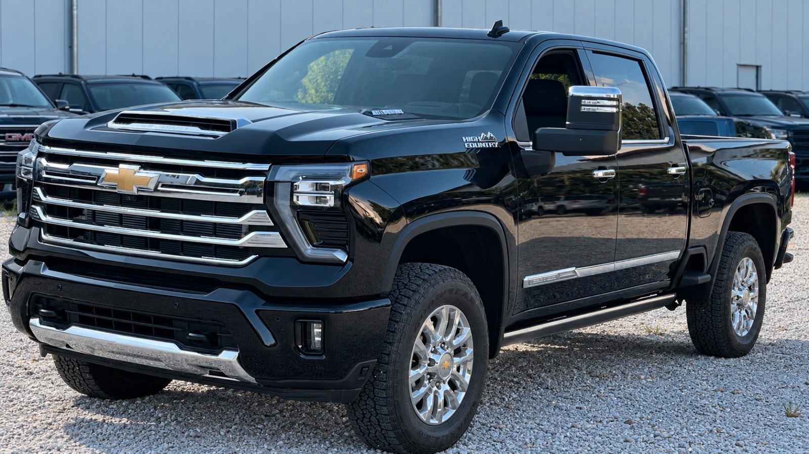 Vehicle photo 3