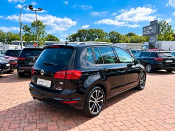 Volkswagen Golf - 10