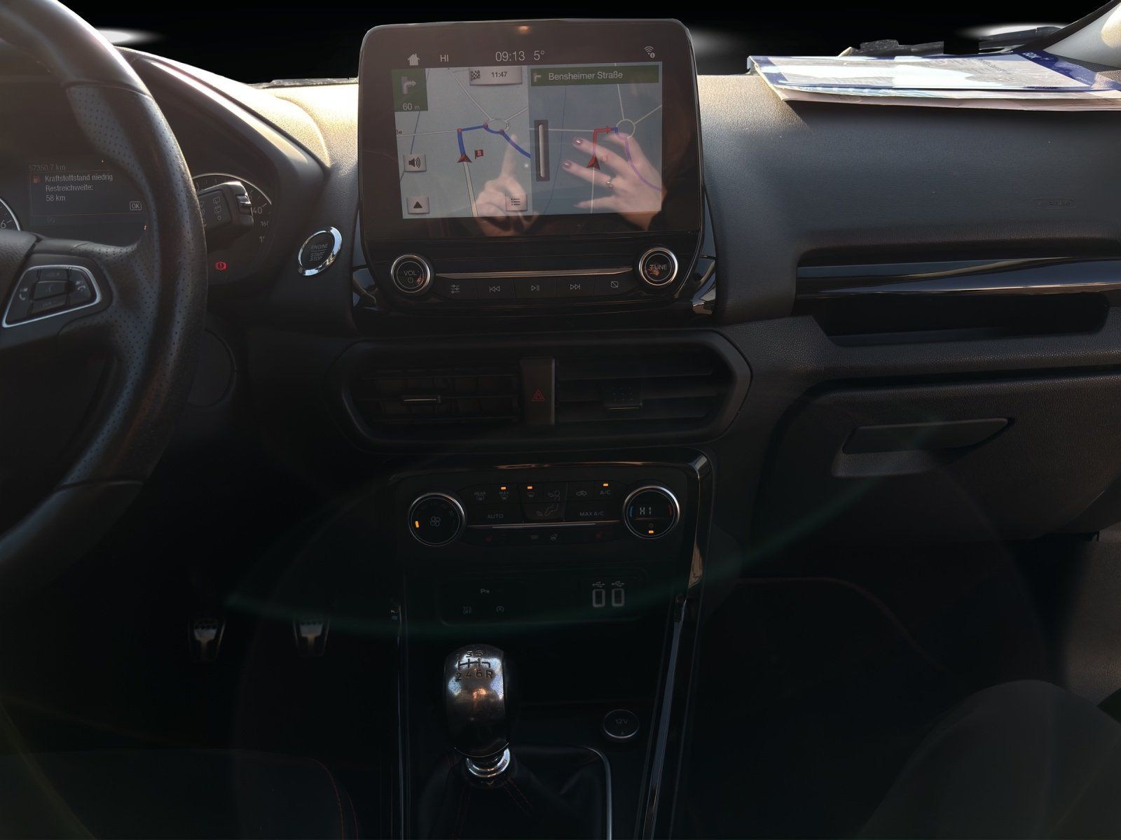 Fahrzeugabbildung Ford EcoSport 1.0 EcoBoost ST-Line RFK Navi SH SD