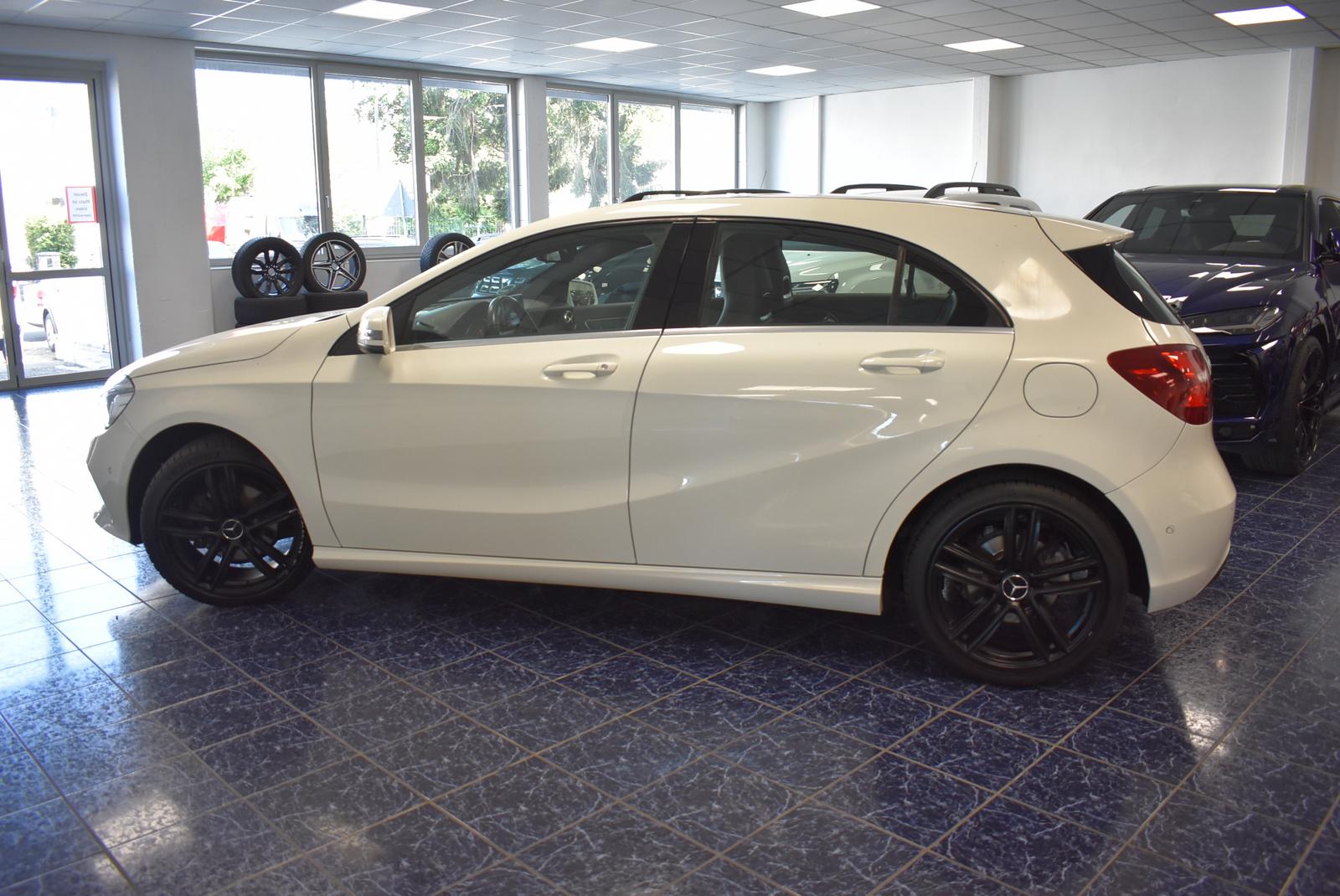 Mercedes-Benz A 200 Aut. BlueEfficiency Navi PDC Tempomat 