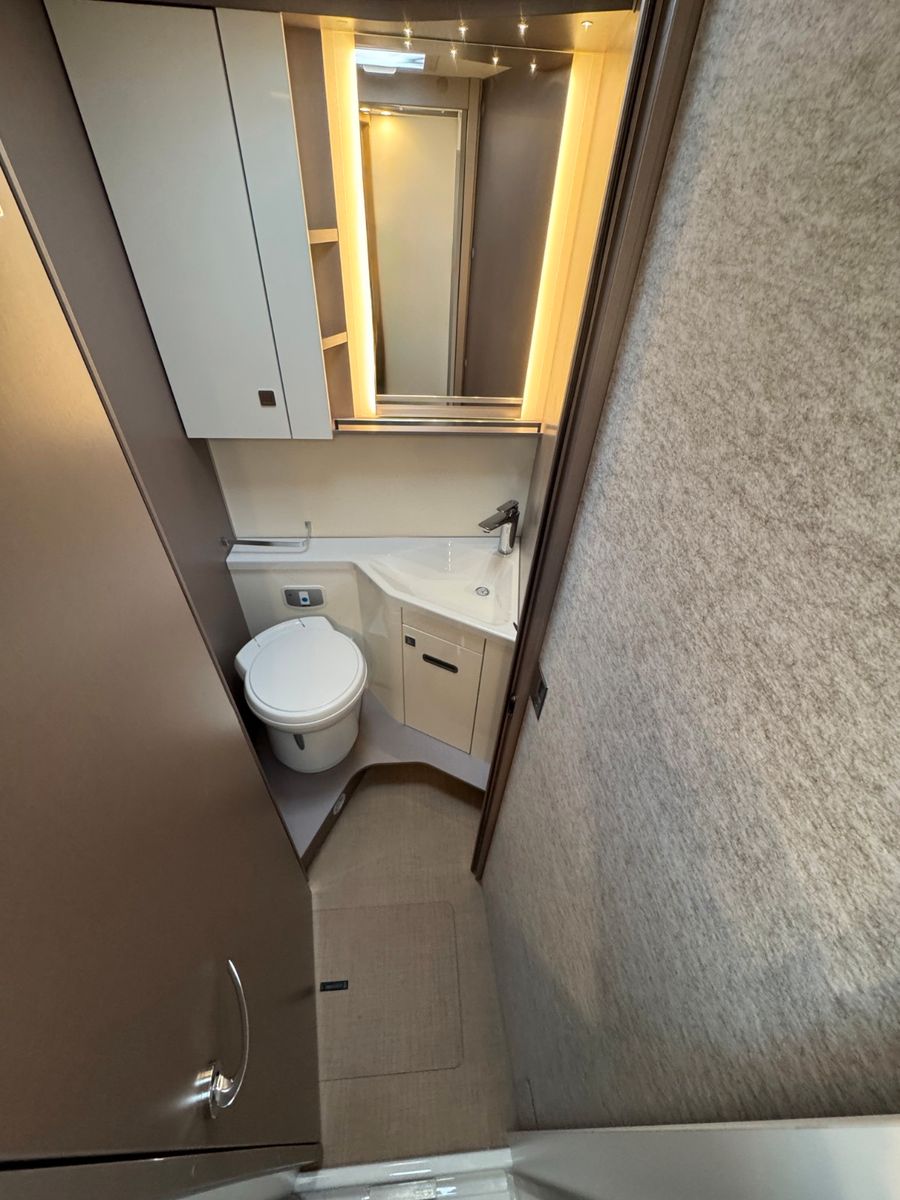 Fahrzeugabbildung Bürstner Lyseo TD 727 G Harmony Line - SIE SPAREN -28%!