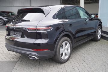 Porsche Cayenne - 2