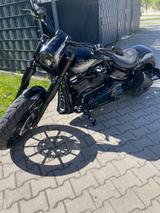 Harley-Davidson Breakout / Softail / Heritage/ Männertagaktion - HARLEY-DAVIDSON SOFTAIL BREAKOUT