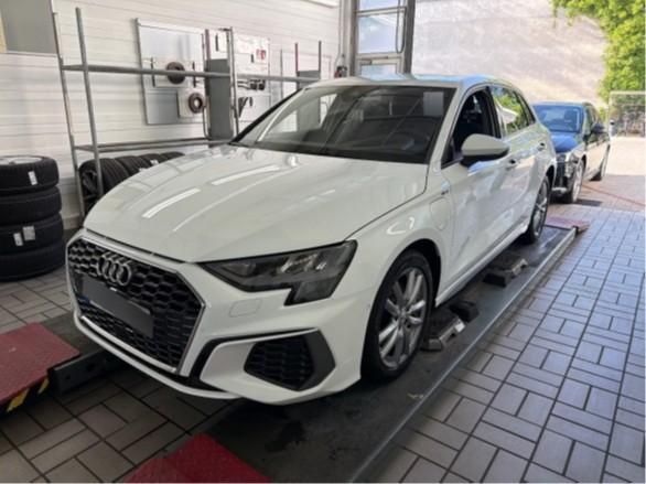 Fahrzeugabbildung Audi A3 Sportback S line 40 TFSI e 150kW Autom. AHK H