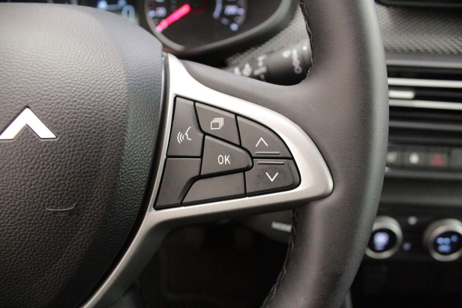 Fahrzeugabbildung Dacia Sandero Eco-G 100 Journey+ *Navi*LPG*