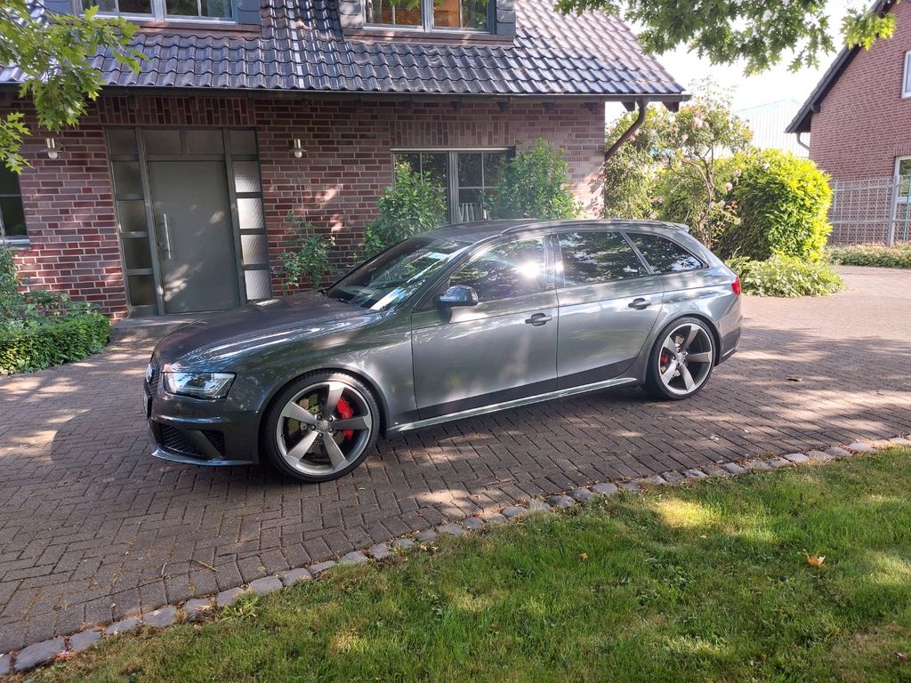 Audi RS4