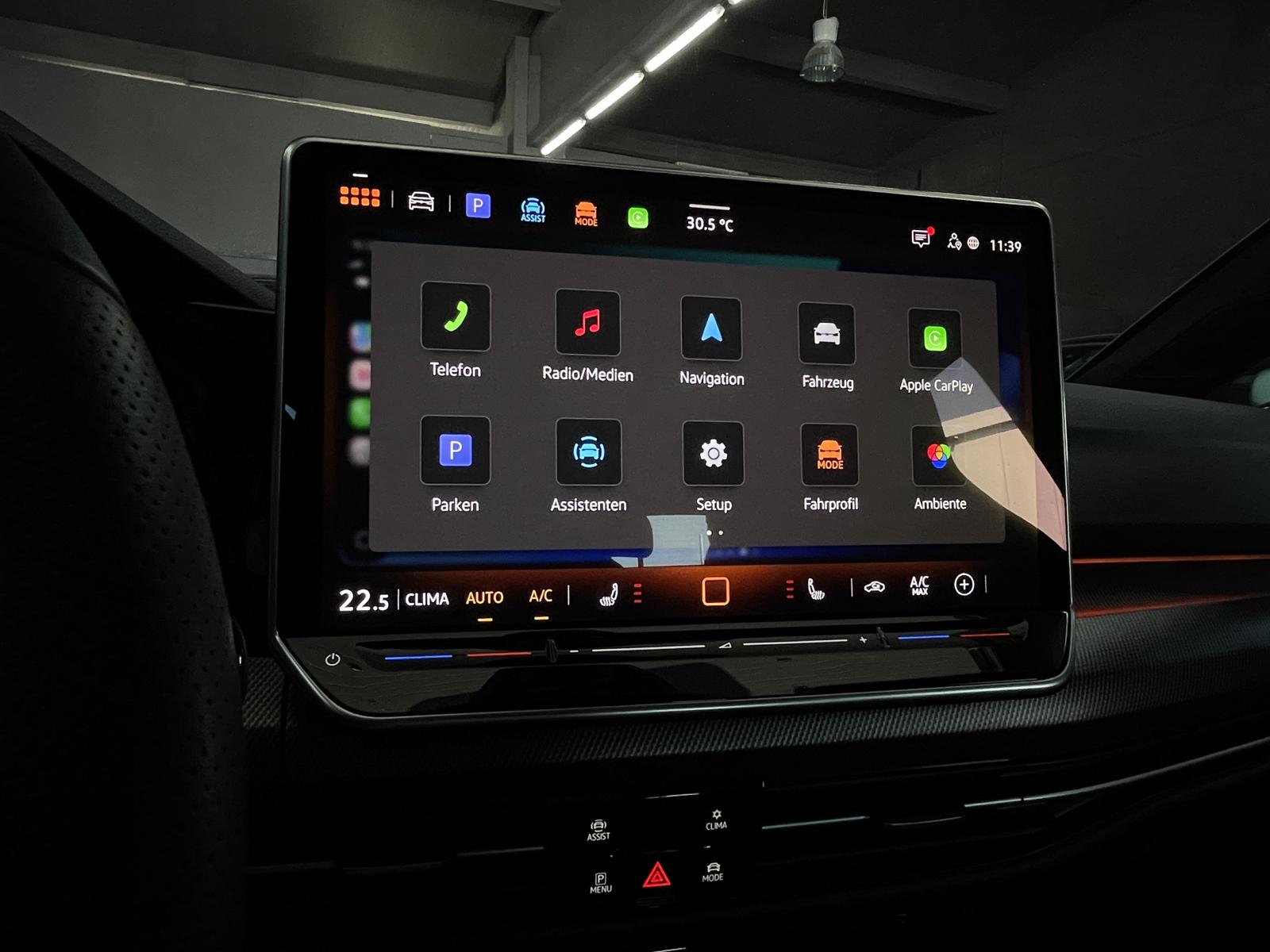 Volkswagen Golf VIII*1.5 eTSI/110KW*R-LINE*ACC*R.KAM*LED*1H, миниатюра 22