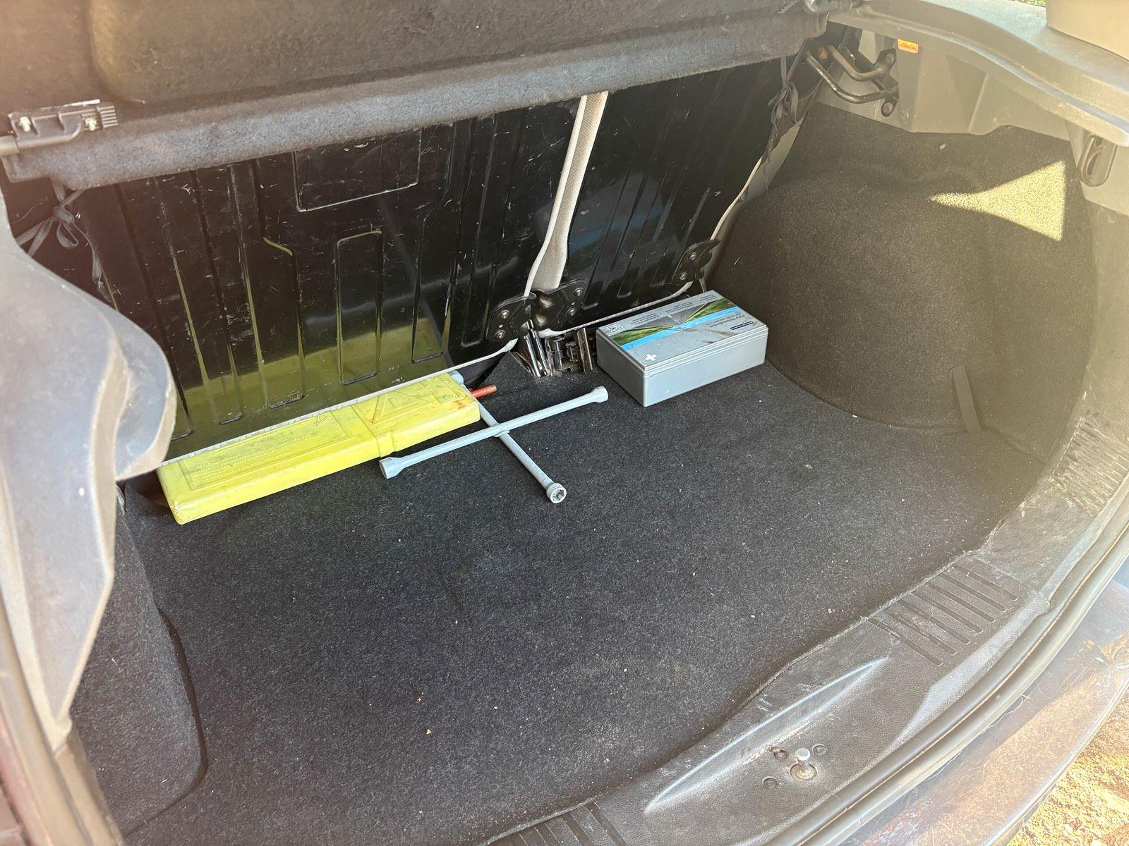 Ford Fusion 2005 — photo 9